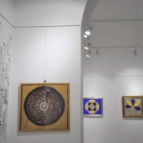 Allestimento Il cerchio magico Galleria Medina marzo 2022